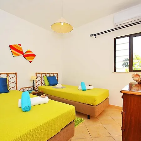 Isis - Com Piscina Aquecivel E Bbq - Villa *