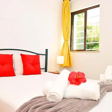 Villa Isis By Algarve Vacation